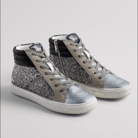 Steve Madden Serena mixed media sneaker - Picture 2 of 8